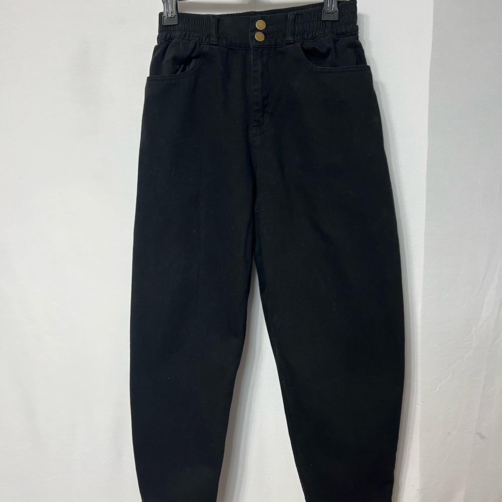 Women's Black Ankle Jeans